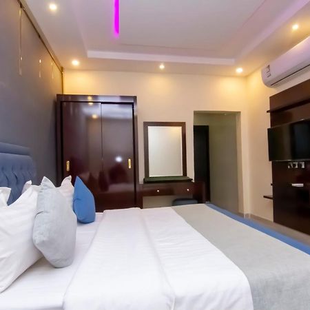 Aparthotel ال متعب سويتس الفلاح 1 à Riyad Extérieur photo