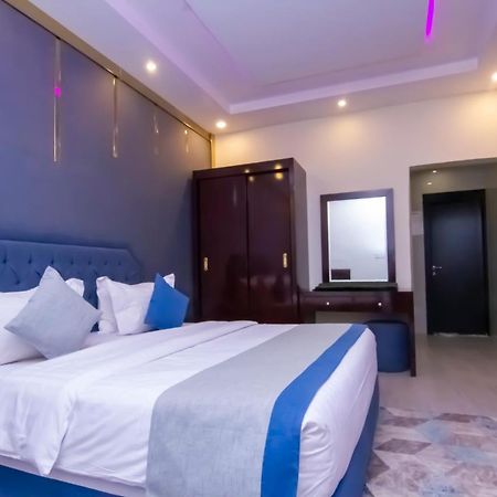 Aparthotel ال متعب سويتس الفلاح 1 à Riyad Extérieur photo