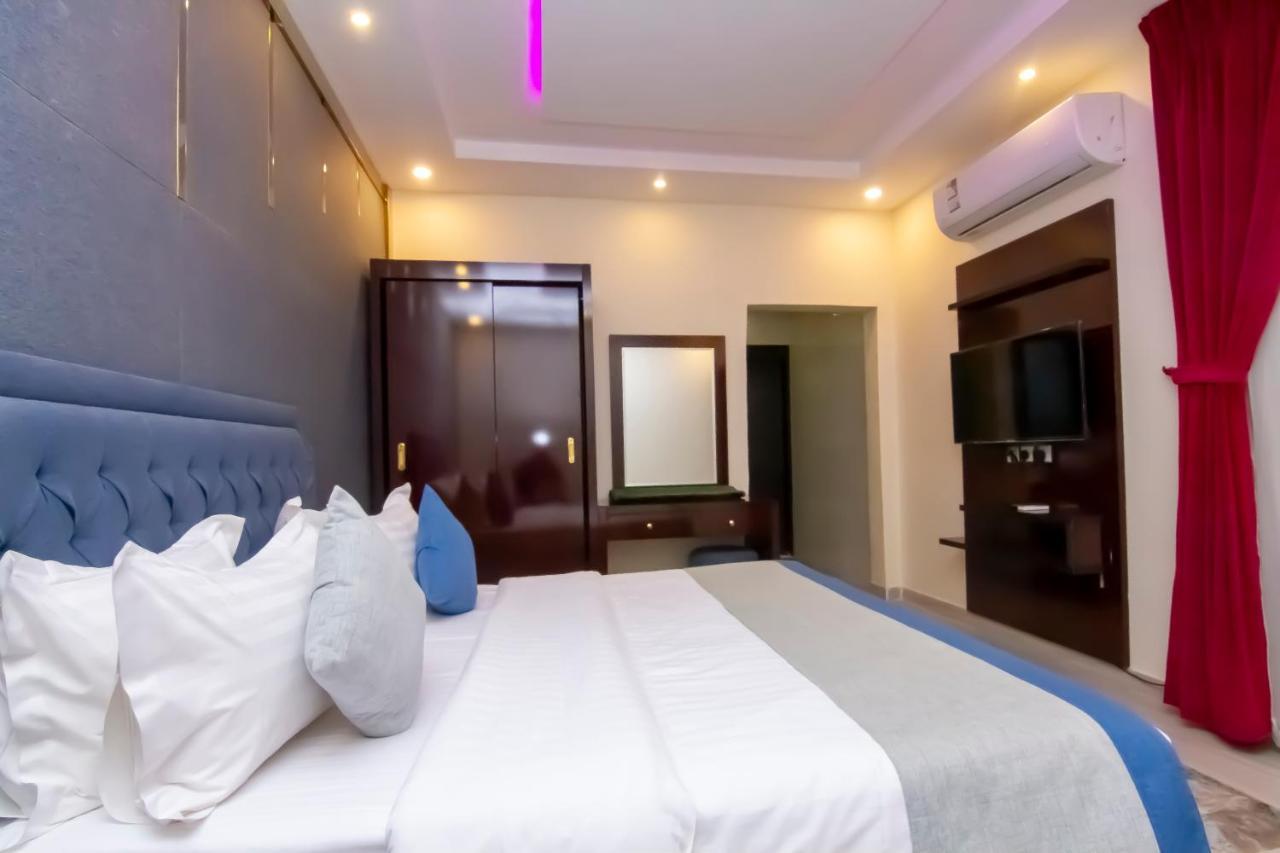 Aparthotel ال متعب سويتس الفلاح 1 à Riyad Extérieur photo