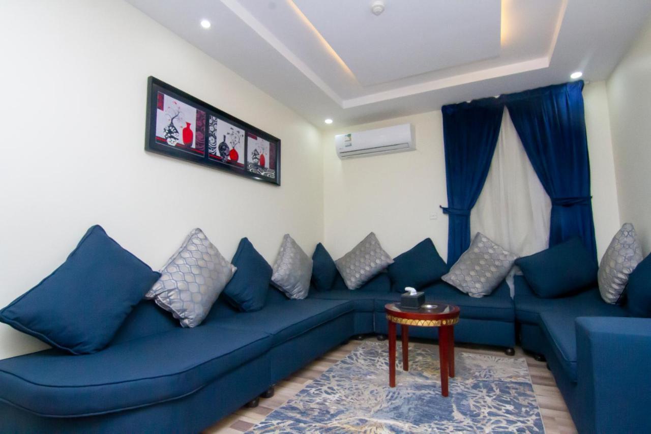 Aparthotel ال متعب سويتس الفلاح 1 à Riyad Extérieur photo