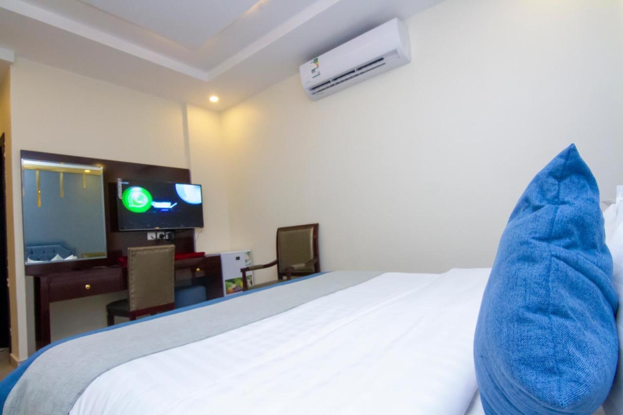 Aparthotel ال متعب سويتس الفلاح 1 à Riyad Extérieur photo