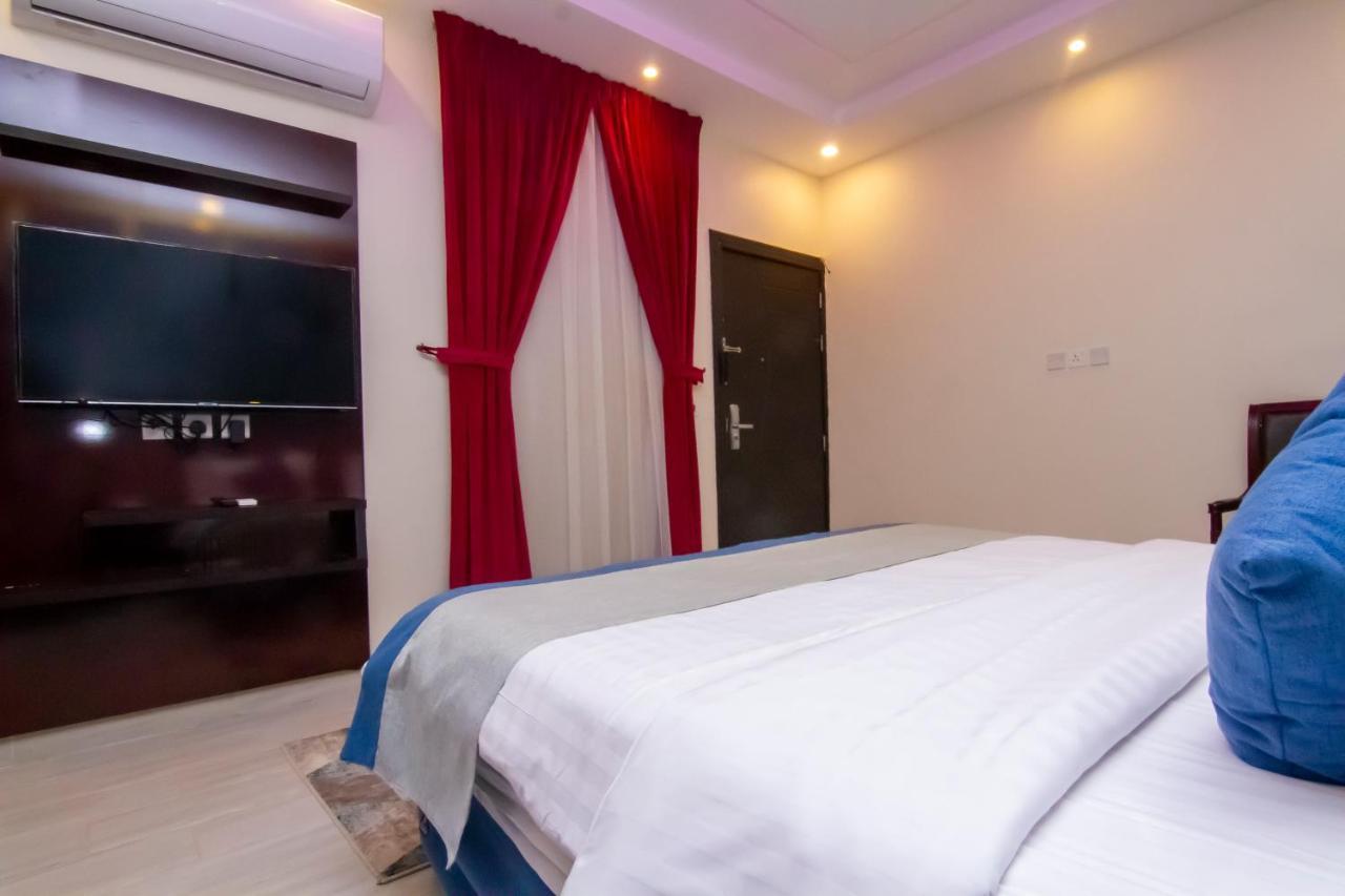 Aparthotel ال متعب سويتس الفلاح 1 à Riyad Extérieur photo
