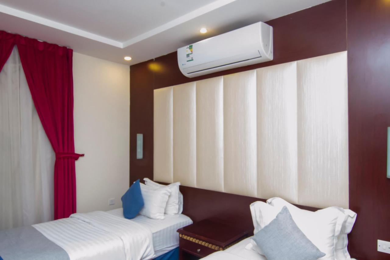 Aparthotel ال متعب سويتس الفلاح 1 à Riyad Extérieur photo