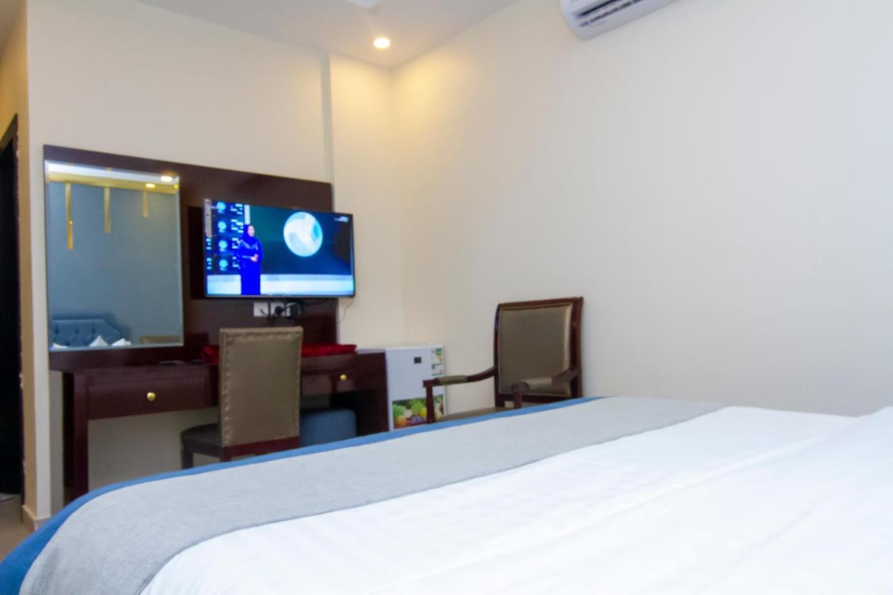 Aparthotel ال متعب سويتس الفلاح 1 à Riyad Extérieur photo