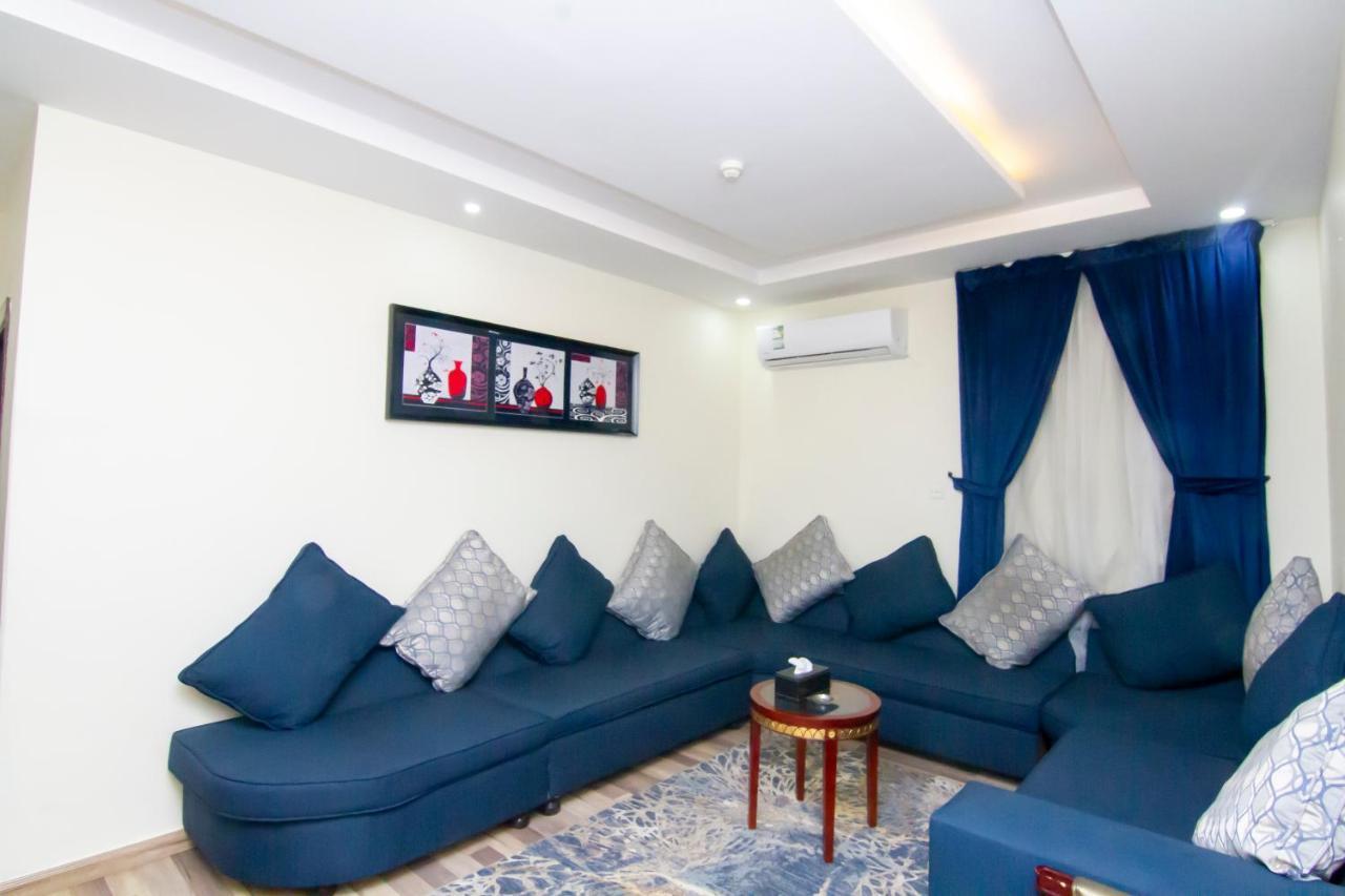 Aparthotel ال متعب سويتس الفلاح 1 à Riyad Extérieur photo